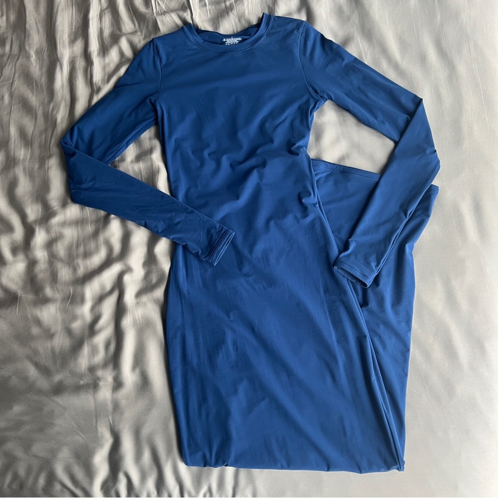 SKIMS Fits Everybody Long Sleeve Crewneck Dress SAPPHIRE (BLUE)